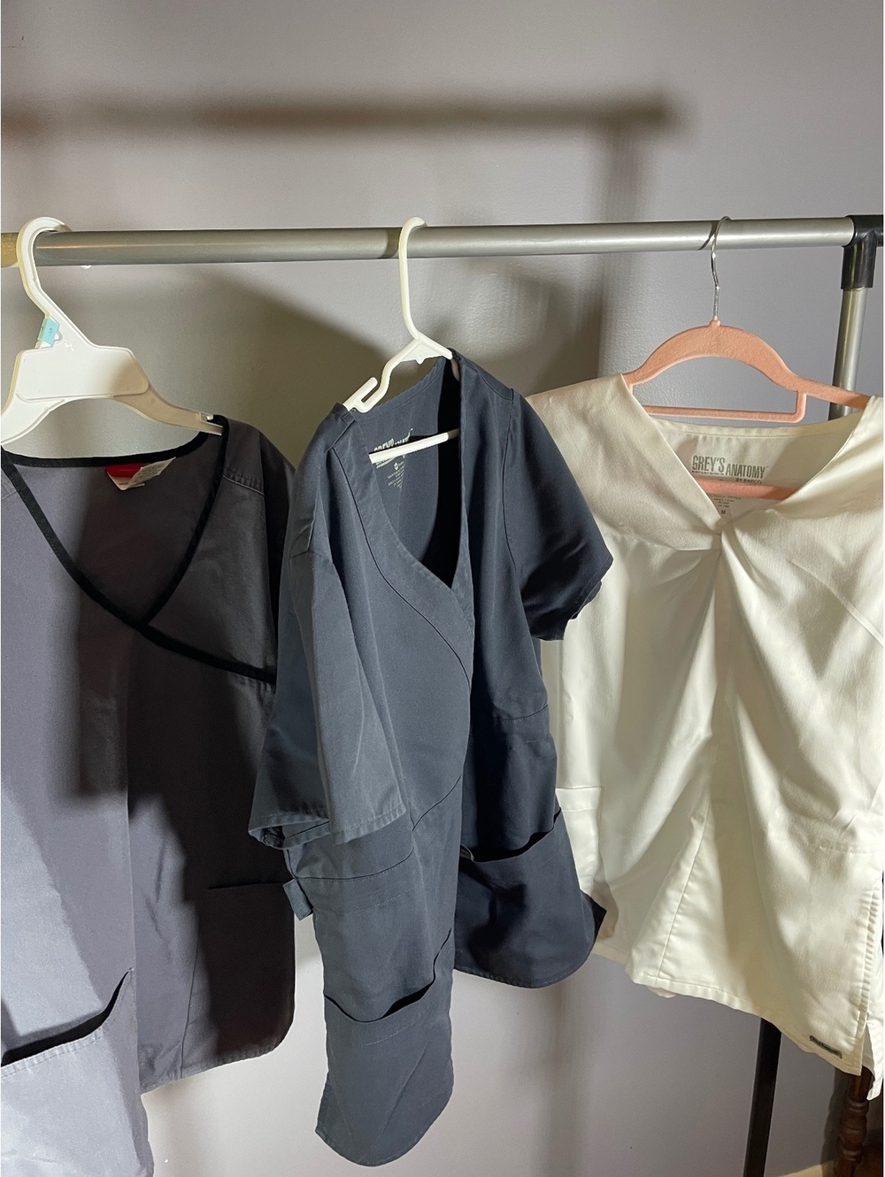 3 scrub tips sz med Greys anatomy, Dickeys